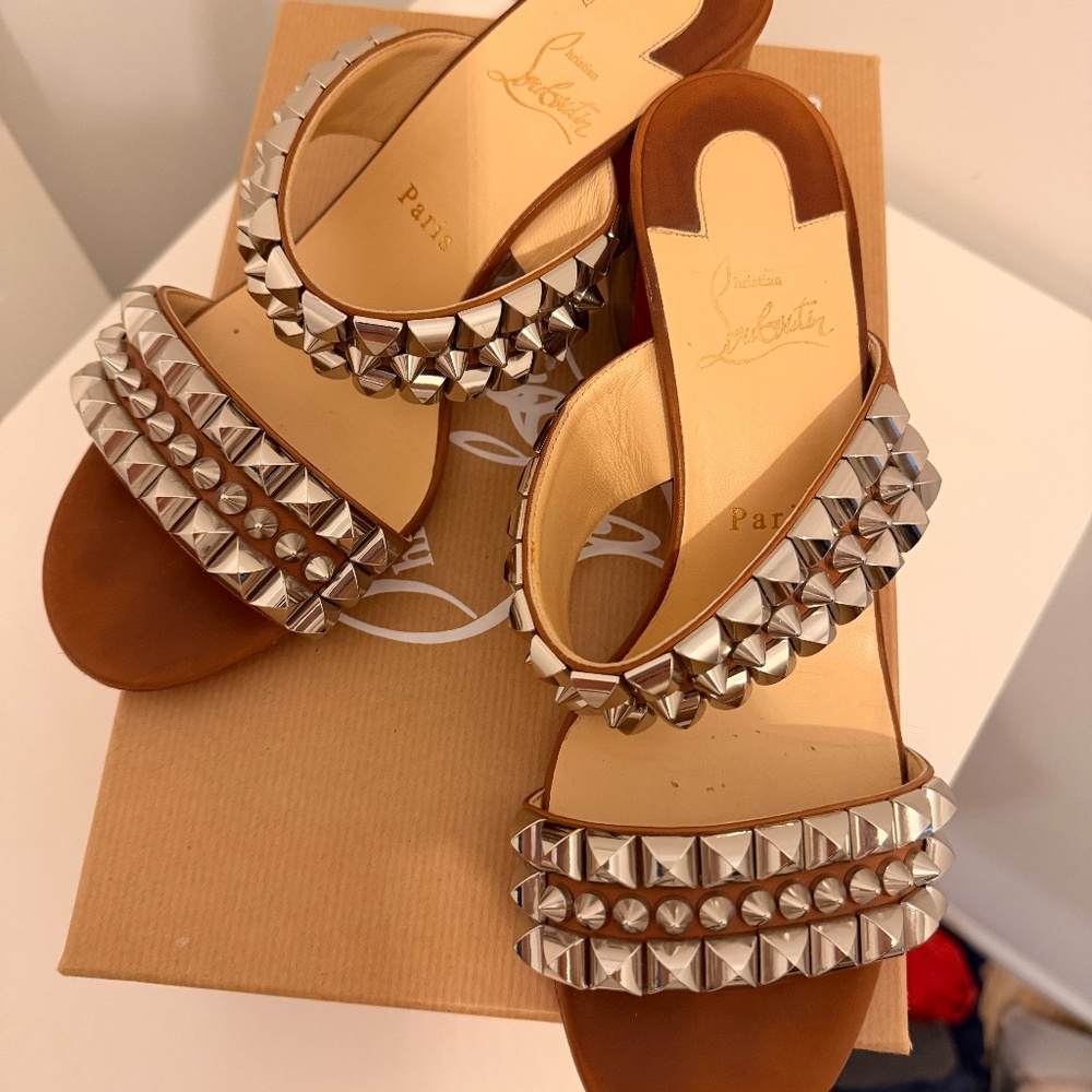 Christian Louboutin Tina Goes Mad - Picture 6 of 10